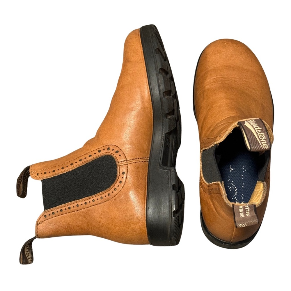 Blundstone Women’s Originals #2215 Tan Leather High Top Boots